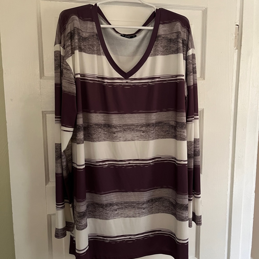 Long-sleeve woman’s shirt